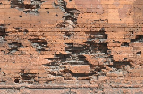 Damaged Brick Repair in West Des Moines